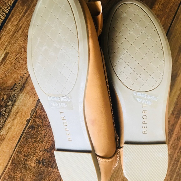 Girls Bow Flats. Never been worn. - Picture 3 of 3